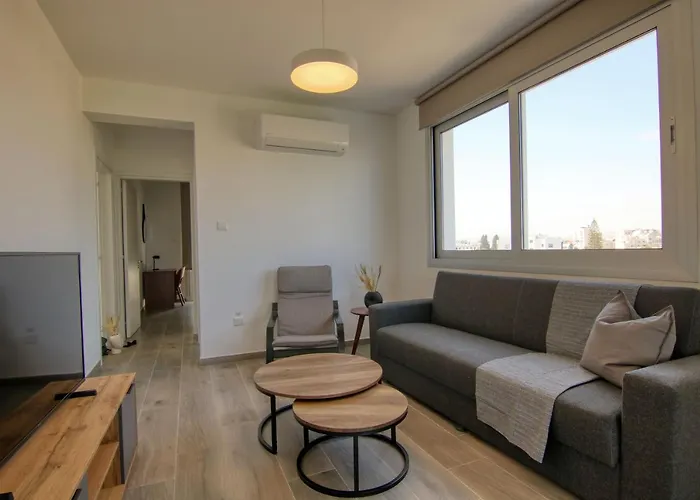 Phaedrus Living Coral Aquatic Lägenhet Larnaca